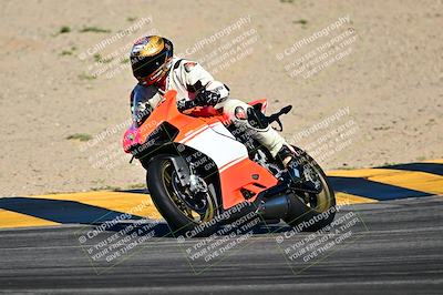 media/Mar-25-2024-Moto Forza (Mon) [[8d4319bd68]]/4-Novice Group/Session 1 (Turns 9 and 10)/